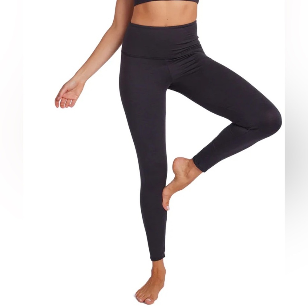 Black Onzie Eco Flow Luxe Leggings NWT